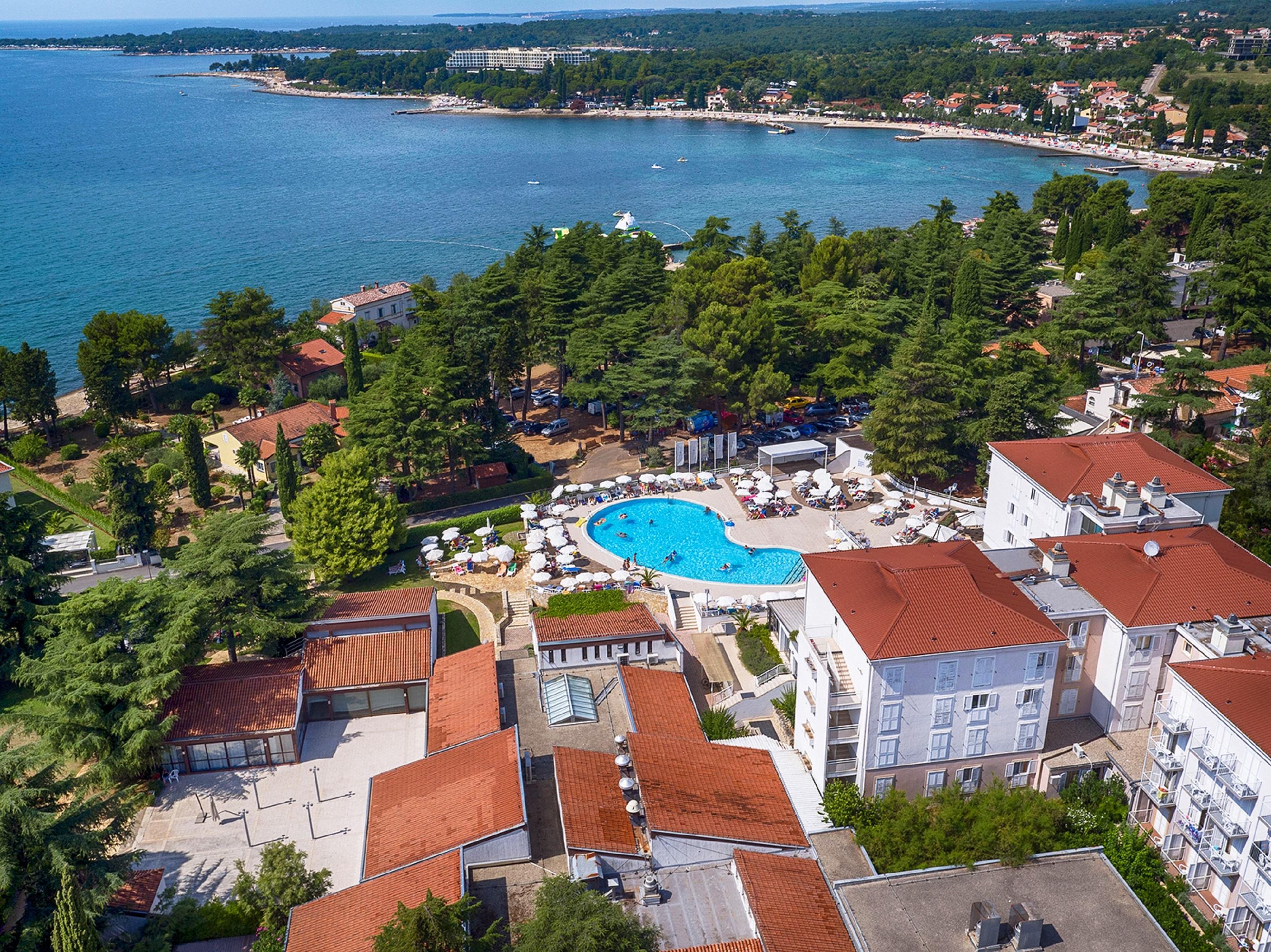 Valamar Pinia Hotel 3*
